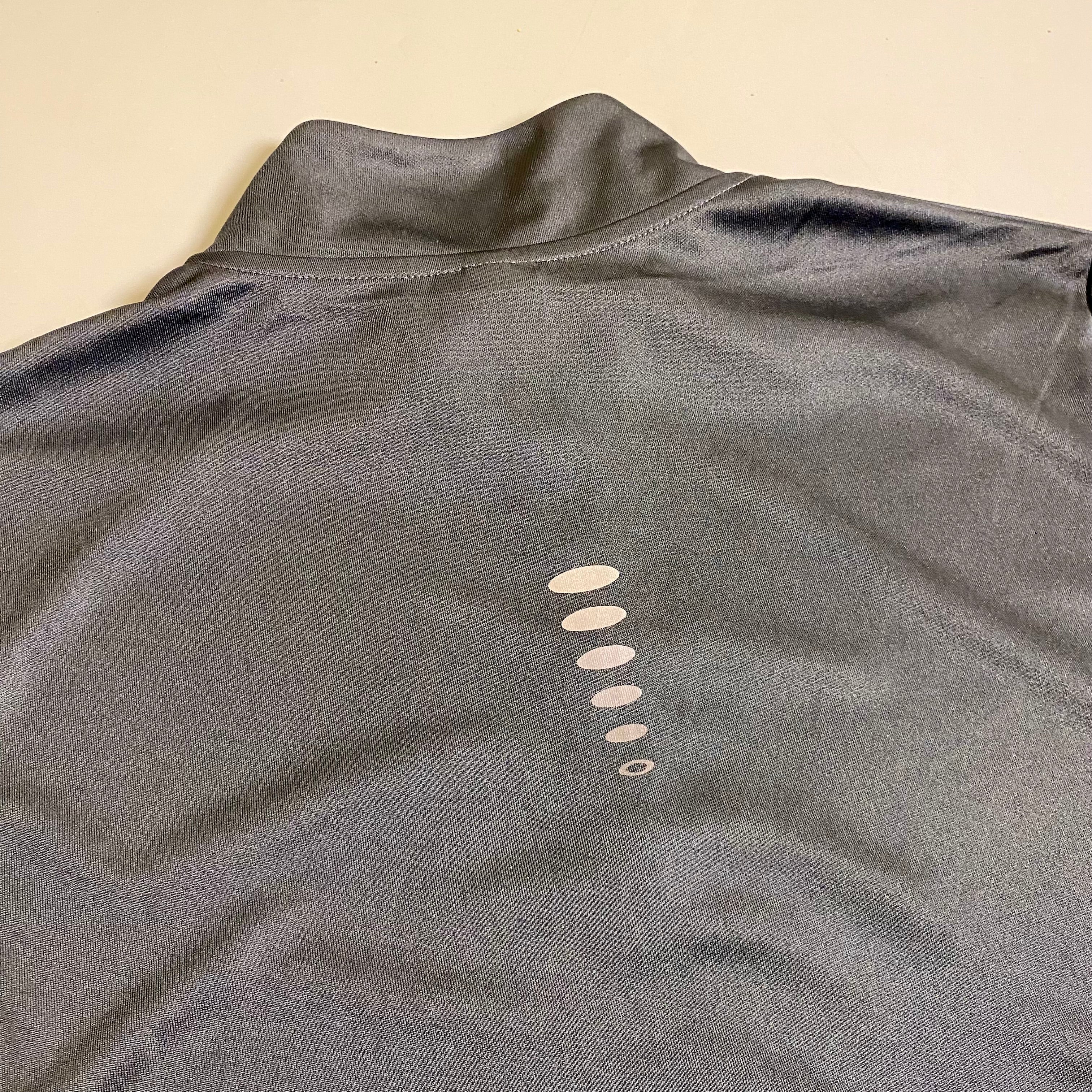 Oakley Foundational 1/4 Zip pullover in a charcoal Colorway
