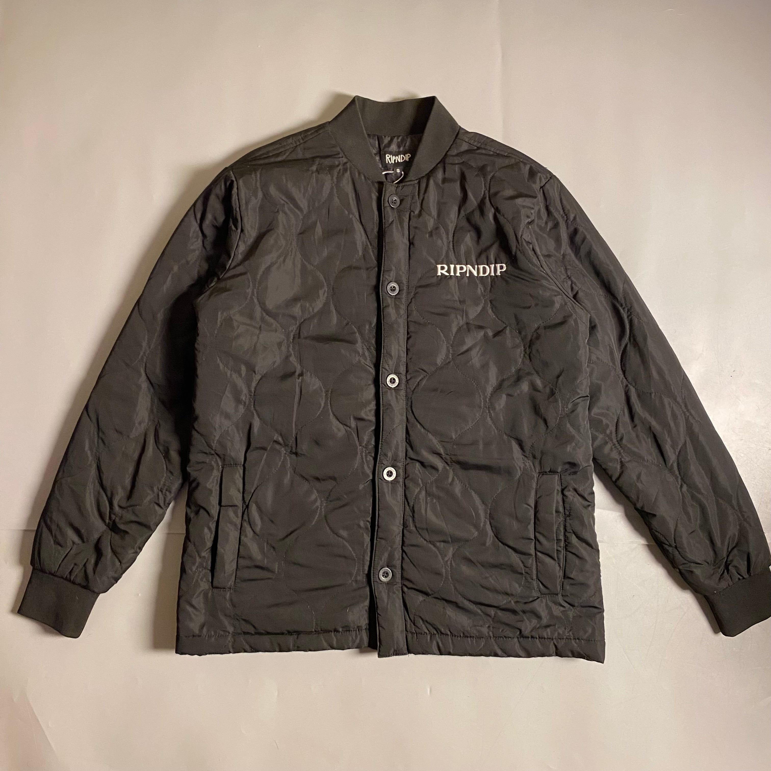 リップンディップ　RIPNDIP NERMBOUTINS QUILTED BOM Ripndip Nermboutins Quilted Bomber Jacket – Streetguru.thrift