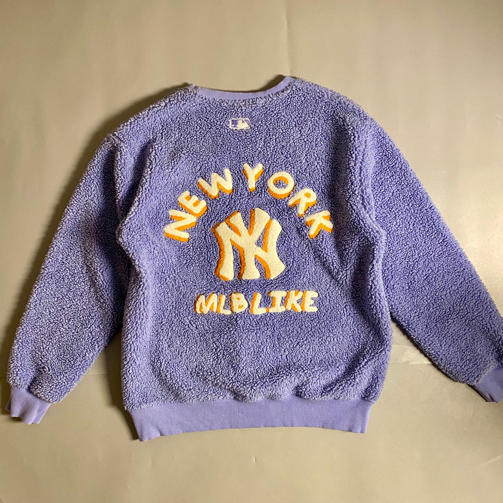 MLB New York Yankees fluffy fleece sweatshirt
