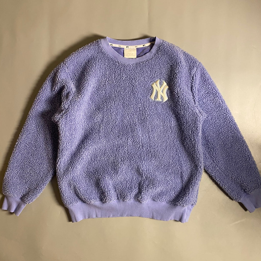 MLB New York Yankees fluffy fleece sweatshirt