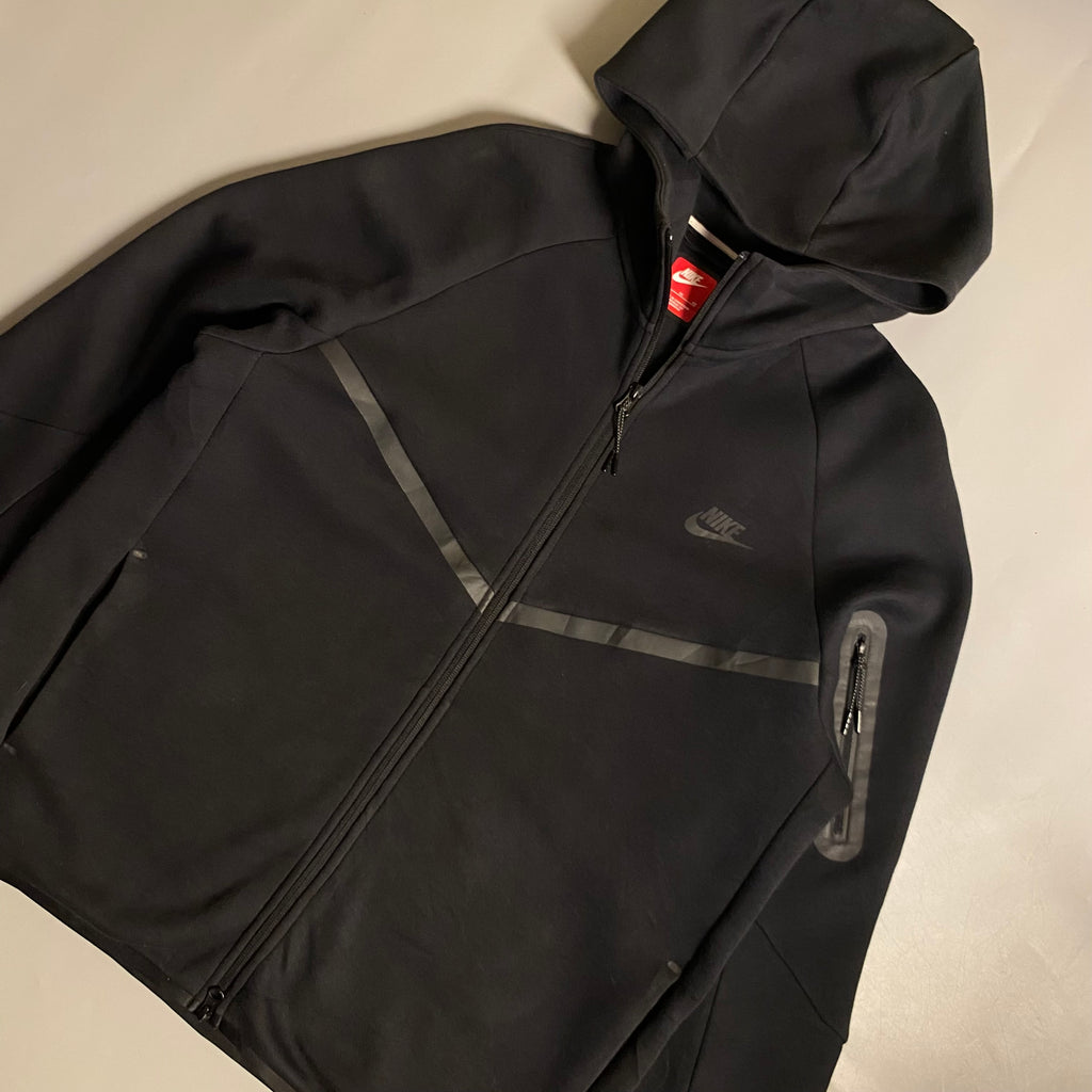 Nike Men's Tech Fleece Windrunner Full-Zip Hoodie in black