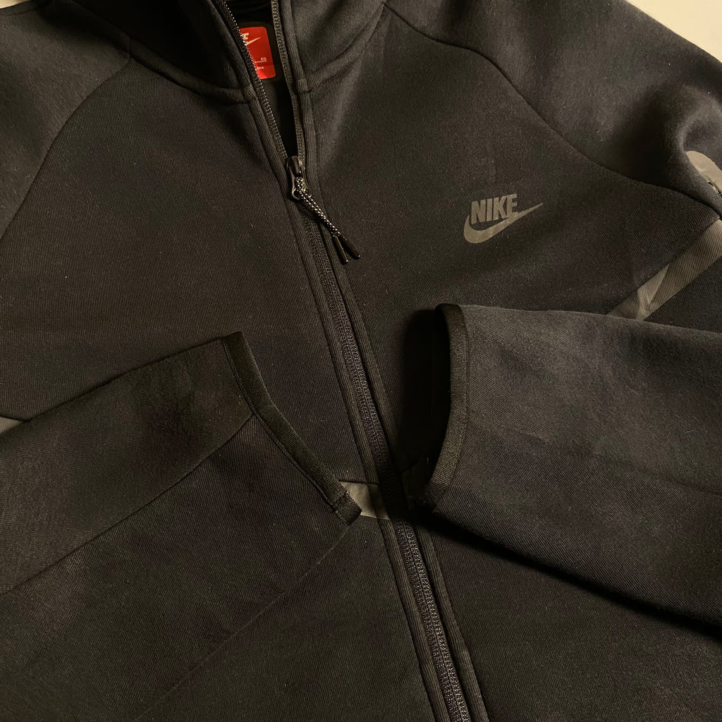 Nike Men's Tech Fleece Windrunner Full-Zip Hoodie in black
