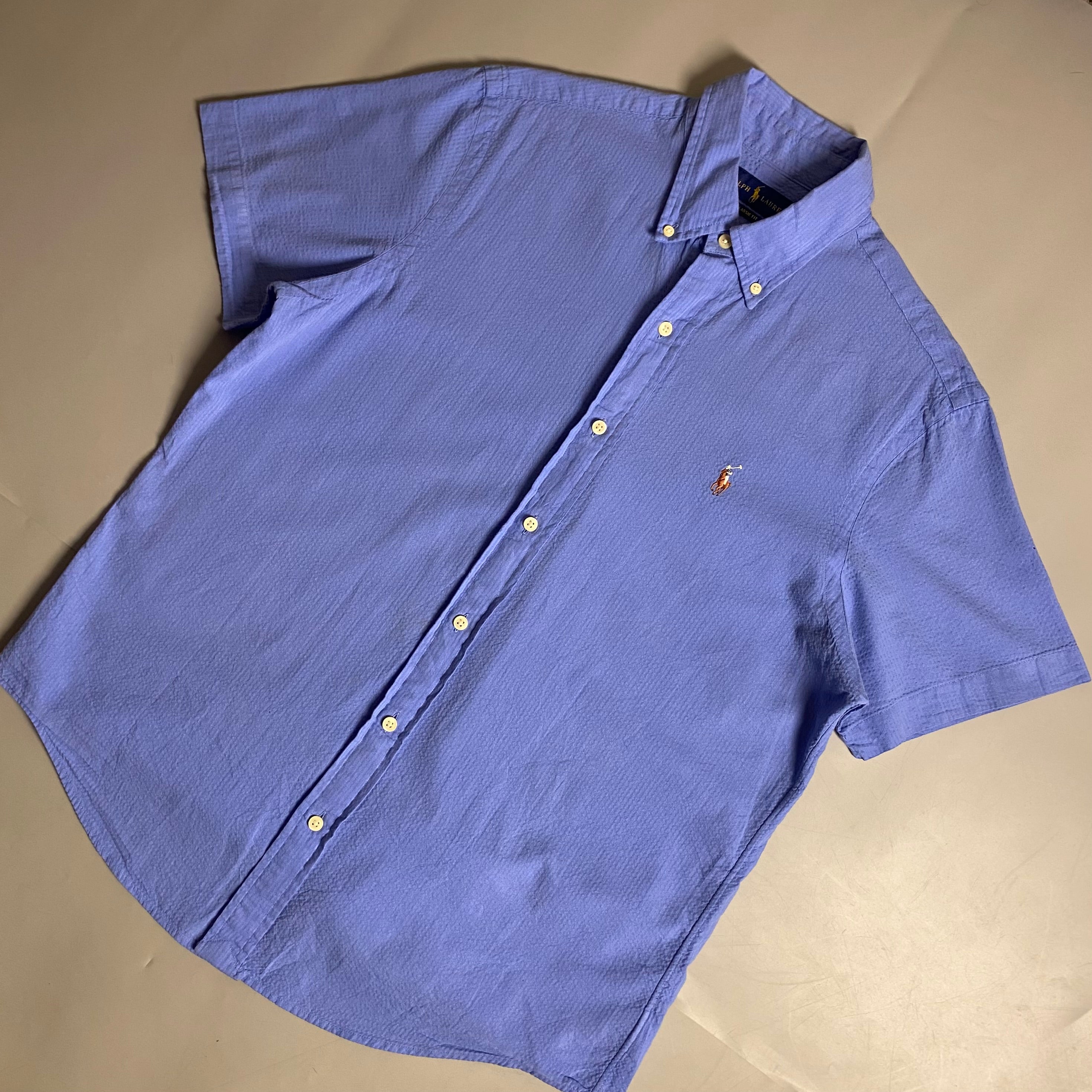 Polo Ralph Lauren short-sleeve shirt crafted from lightweight, breathable seersucker fabric
