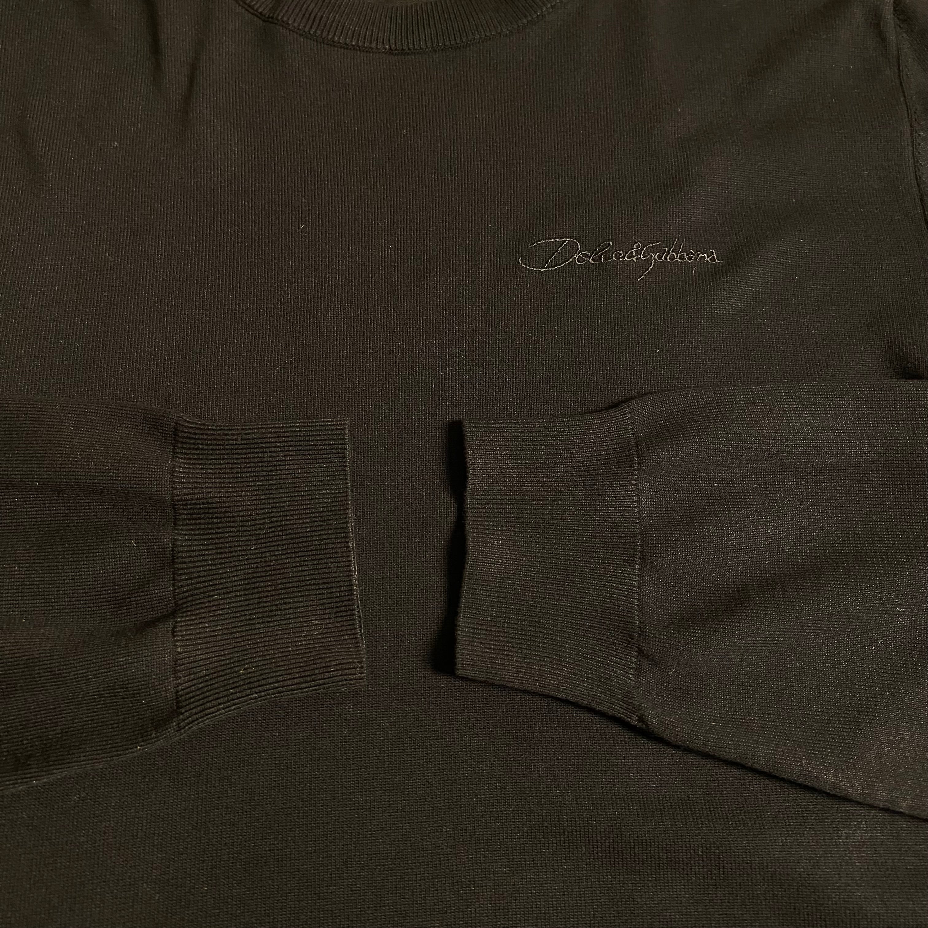 Dolce & Gabbana black crewneck sweatshirt with an embroidered logo detail