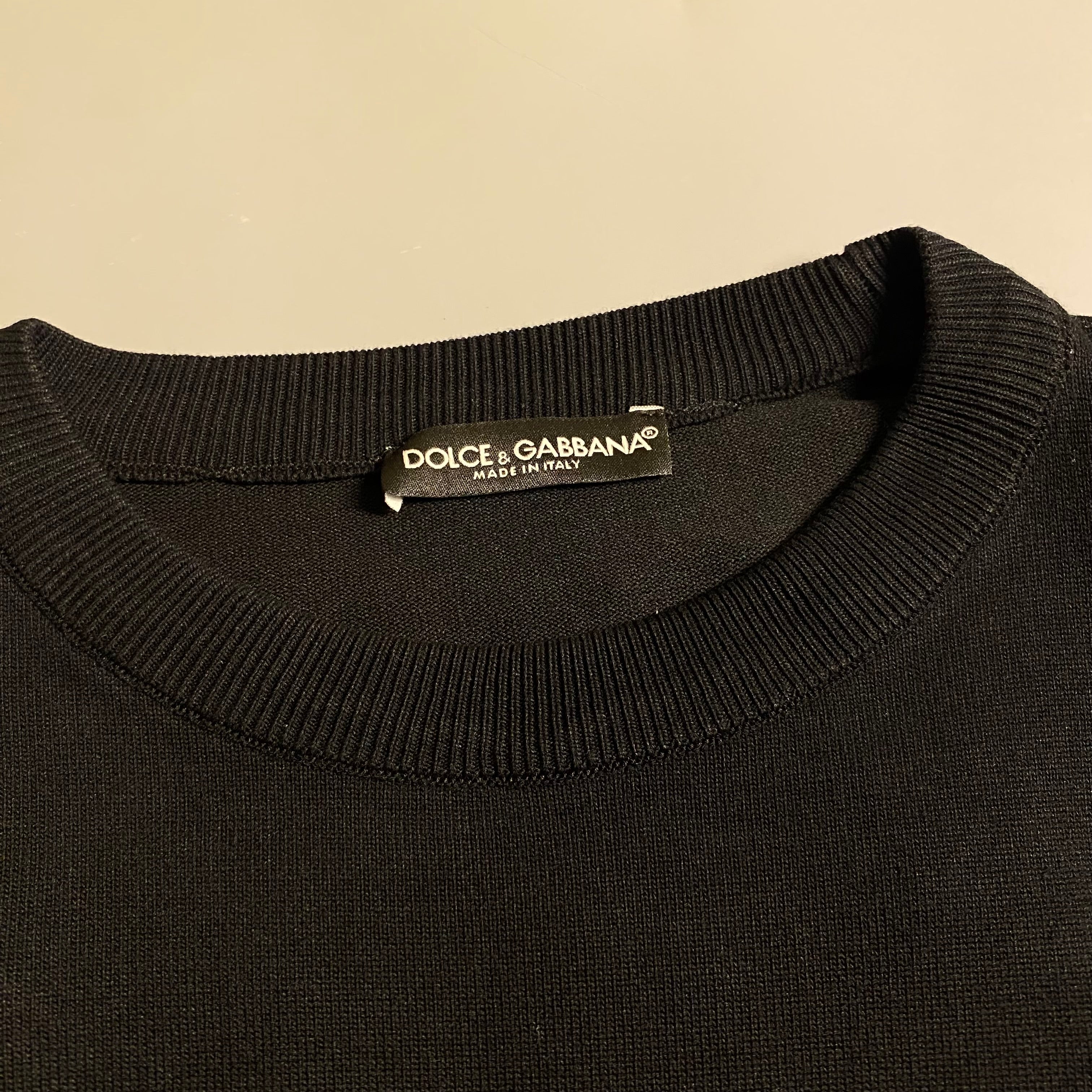 Dolce & Gabbana black crewneck sweatshirt with an embroidered logo detail